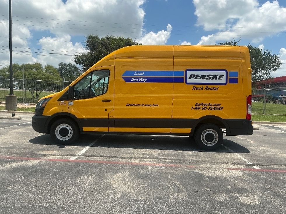 Cargo Van (Panel Van)-Light and Medium Duty Trucks-Ford-2023-Transit 250-San Antonio-TX-85,327\n\t\tmiles-$ 38,500 - Image 4
