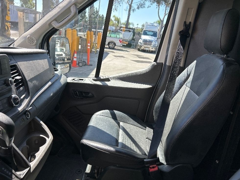 Cargo Van (Panel Van)-Light and Medium Duty Trucks-Ford-2023-Transit 250-San Diego-CA-79,913\n\t\tmiles-$ 43,000 - Image 19