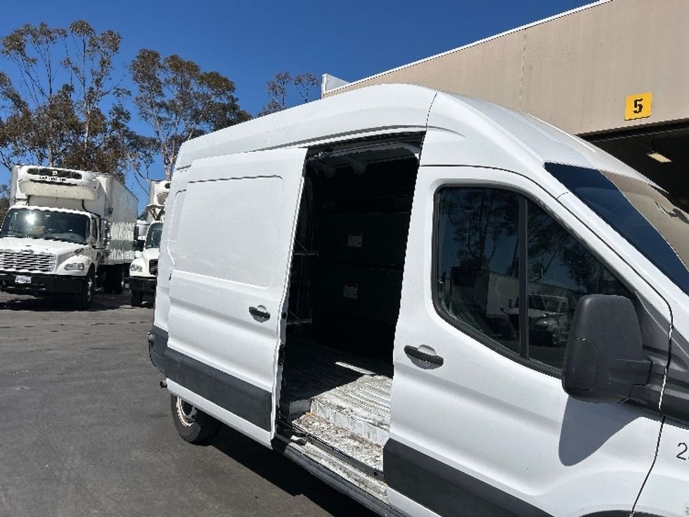 Cargo Van (Panel Van)-Light and Medium Duty Trucks-Ford-2023-Transit 250-San Diego-CA-79,913\n\t\tmiles-$ 43,000 - Image 26