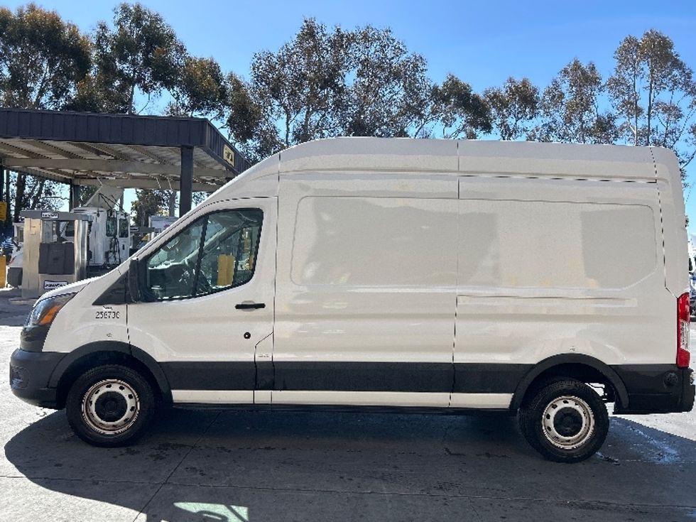 Cargo Van (Panel Van)-Light and Medium Duty Trucks-Ford-2023-Transit 250-San Diego-CA-79,913\n\t\tmiles-$ 43,000 - Image 4