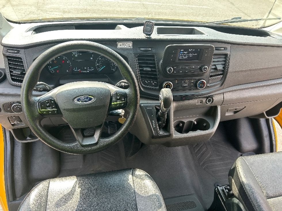 Cargo Van (Panel Van)-Light and Medium Duty Trucks-Ford-2023-Transit 250-South Plainfield-NJ-39,808\n\t\tmiles-$ 45,250 - Image 18