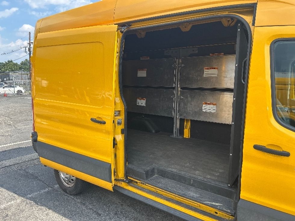 Cargo Van (Panel Van)-Light and Medium Duty Trucks-Ford-2023-Transit 250-South Plainfield-NJ-39,808\n\t\tmiles-$ 45,250 - Image 26