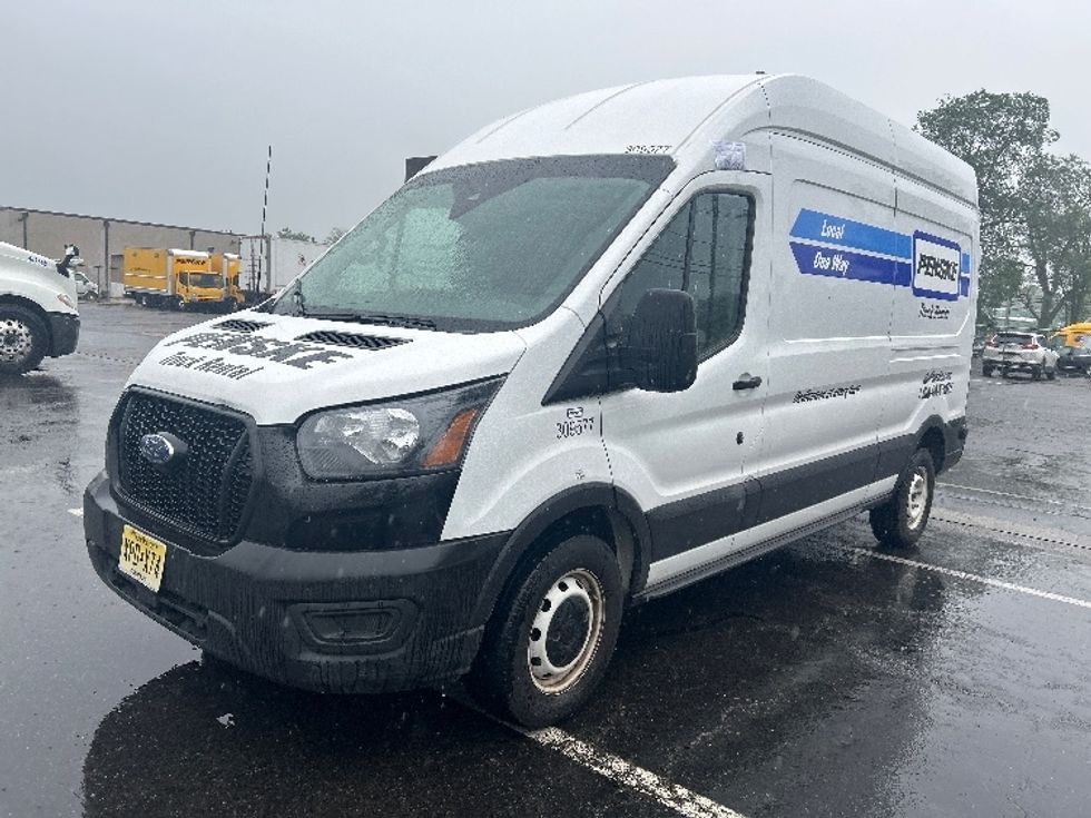 Cargo Van (Panel Van)-Light and Medium Duty Trucks-Ford-2023-Transit 250-South Plainfield-NJ-52,948\n\t\tmiles-$ 44,250 - Image 3