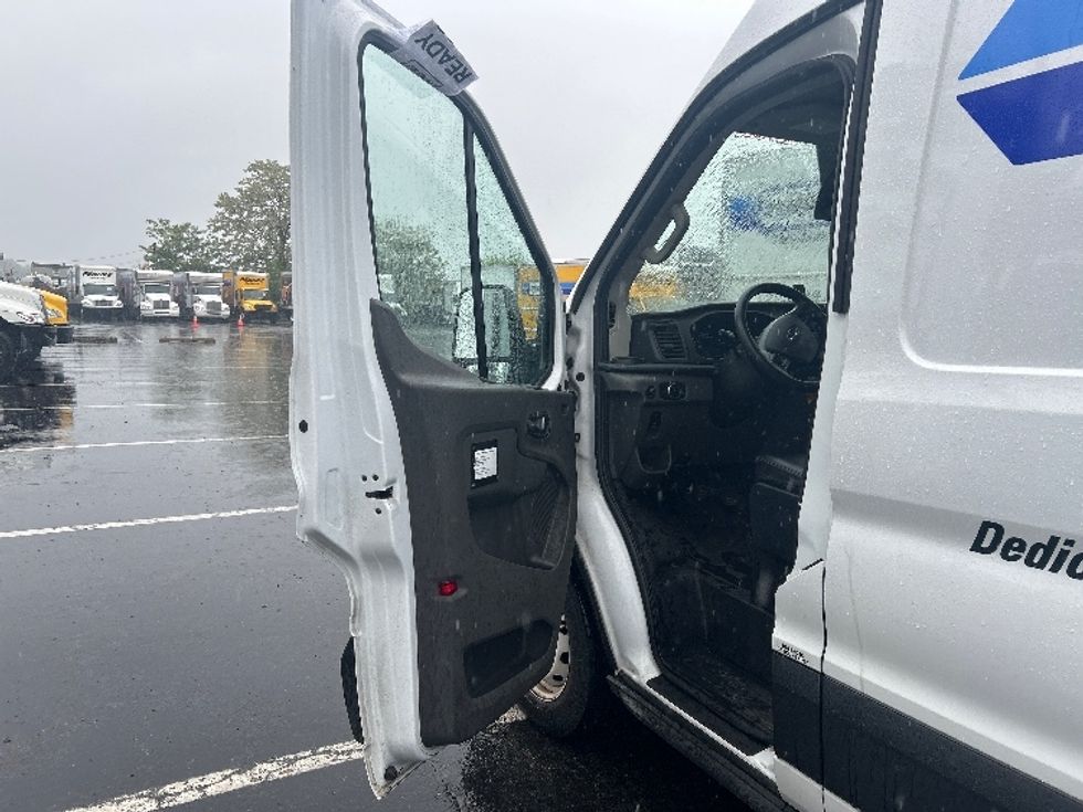 Cargo Van (Panel Van)-Light and Medium Duty Trucks-Ford-2023-Transit 250-South Plainfield-NJ-52,948\n\t\tmiles-$ 44,250 - Image 13