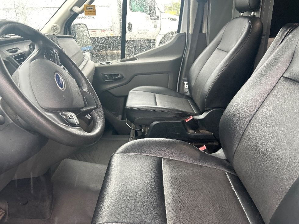 Cargo Van (Panel Van)-Light and Medium Duty Trucks-Ford-2023-Transit 250-South Plainfield-NJ-52,948\n\t\tmiles-$ 44,250 - Image 16