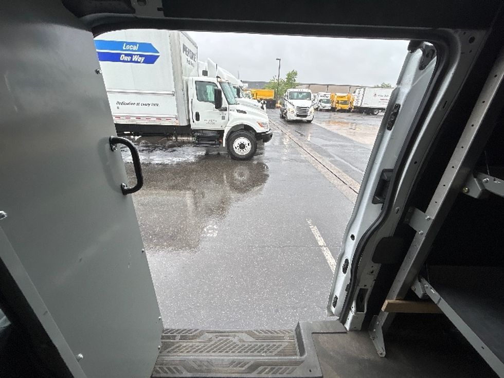 Cargo Van (Panel Van)-Light and Medium Duty Trucks-Ford-2023-Transit 250-South Plainfield-NJ-52,948\n\t\tmiles-$ 44,250 - Image 22