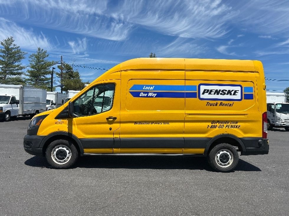 Cargo Van (Panel Van)-Light and Medium Duty Trucks-Ford-2023-Transit 250-South Plainfield-NJ-68,829\n\t\tmiles-$ 38,750 - Image 4