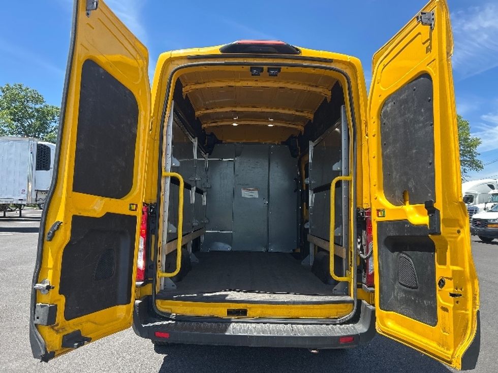 Cargo Van (Panel Van)-Light and Medium Duty Trucks-Ford-2023-Transit 250-South Plainfield-NJ-68,829\n\t\tmiles-$ 38,750 - Image 7