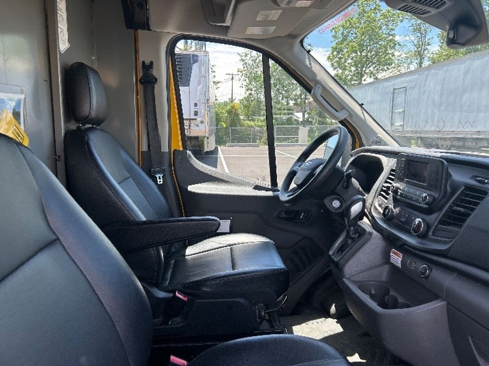 Cargo Van (Panel Van)-Light and Medium Duty Trucks-Ford-2023-Transit 250-South Plainfield-NJ-68,829\n\t\tmiles-$ 38,750 - Image 20