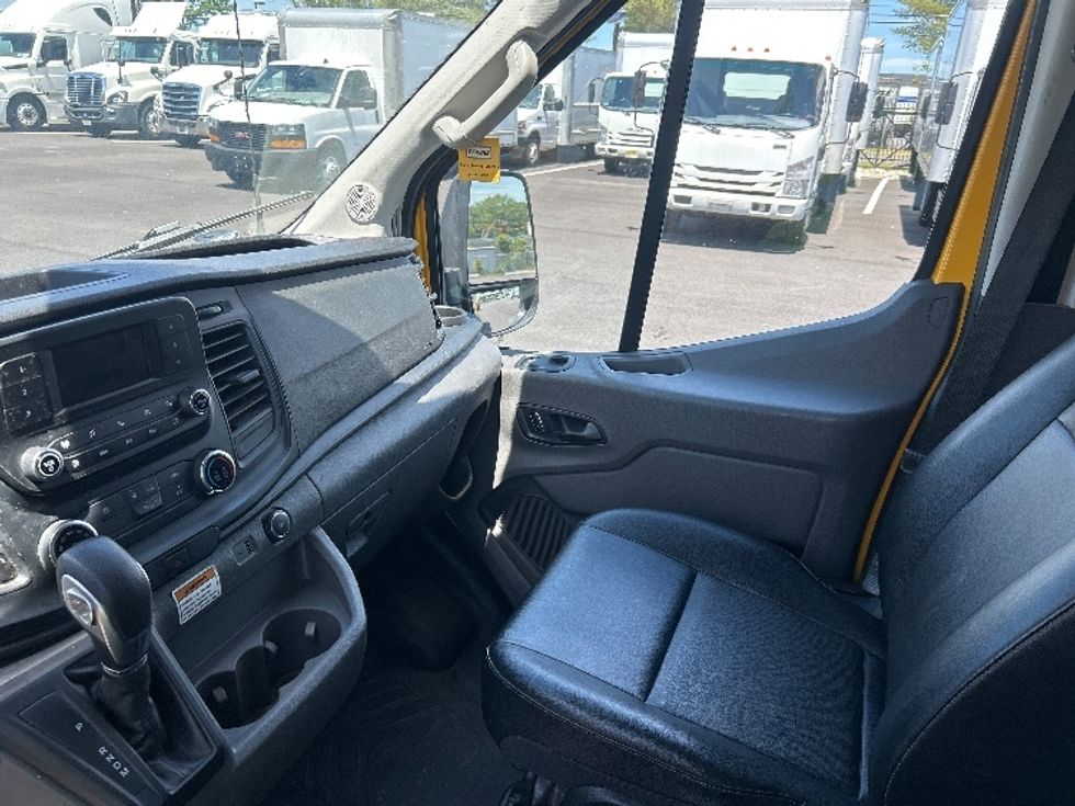 Cargo Van (Panel Van)-Light and Medium Duty Trucks-Ford-2023-Transit 250-South Plainfield-NJ-68,829\n\t\tmiles-$ 38,750 - Image 17
