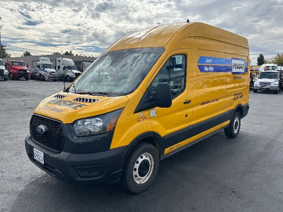 Cargo Van (Panel Van)-Light and Medium Duty Trucks-Ford-2023-Transit 250-Sparks-NV-115,411\n\t\tmiles-$ 30,750 - Image 3