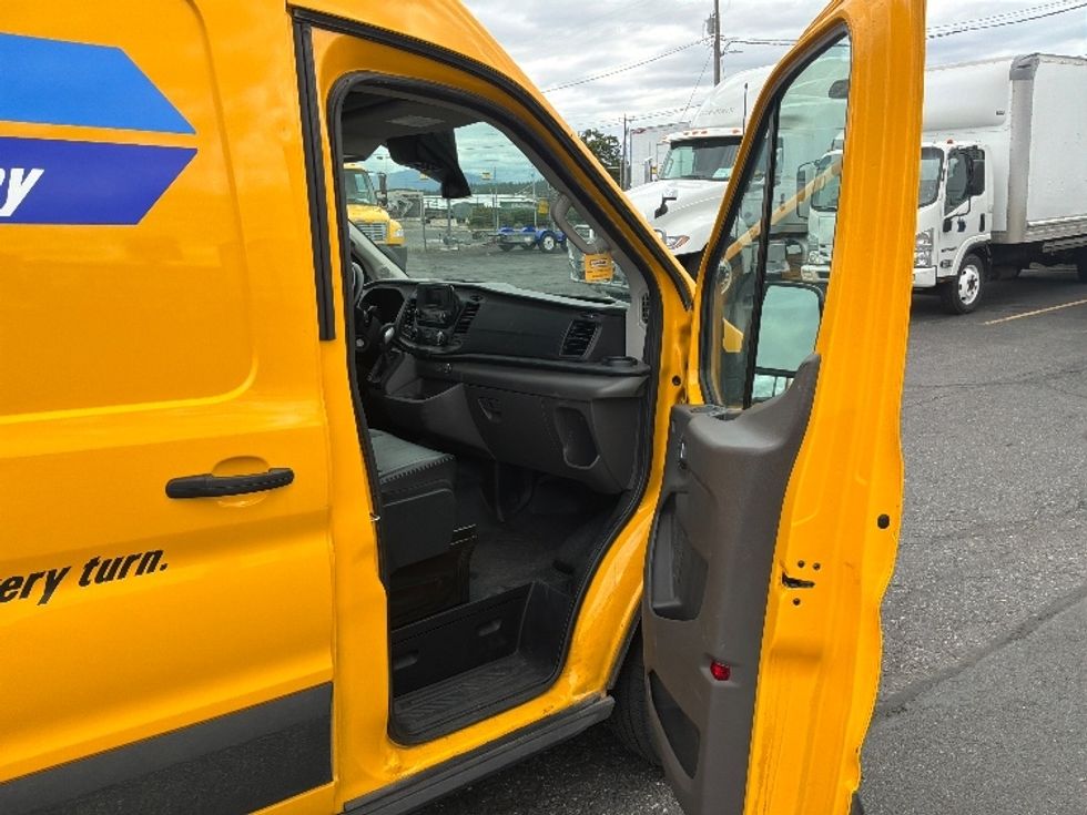 Cargo Van (Panel Van)-Light and Medium Duty Trucks-Ford-2023-Transit 250-Spokane Valley-WA-31,553\n\t\tmiles-$ 43,250 - Image 17