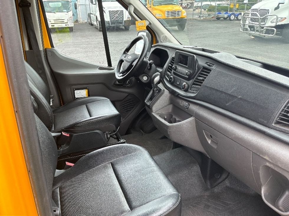 Cargo Van (Panel Van)-Light and Medium Duty Trucks-Ford-2023-Transit 250-Spokane Valley-WA-31,553\n\t\tmiles-$ 43,250 - Image 19