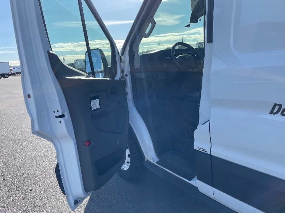 Cargo Van (Panel Van)-Light and Medium Duty Trucks-Ford-2023-Transit 250-Spokane Valley-WA-34,669\n\t\tmiles-$ 48,000 - Image 16