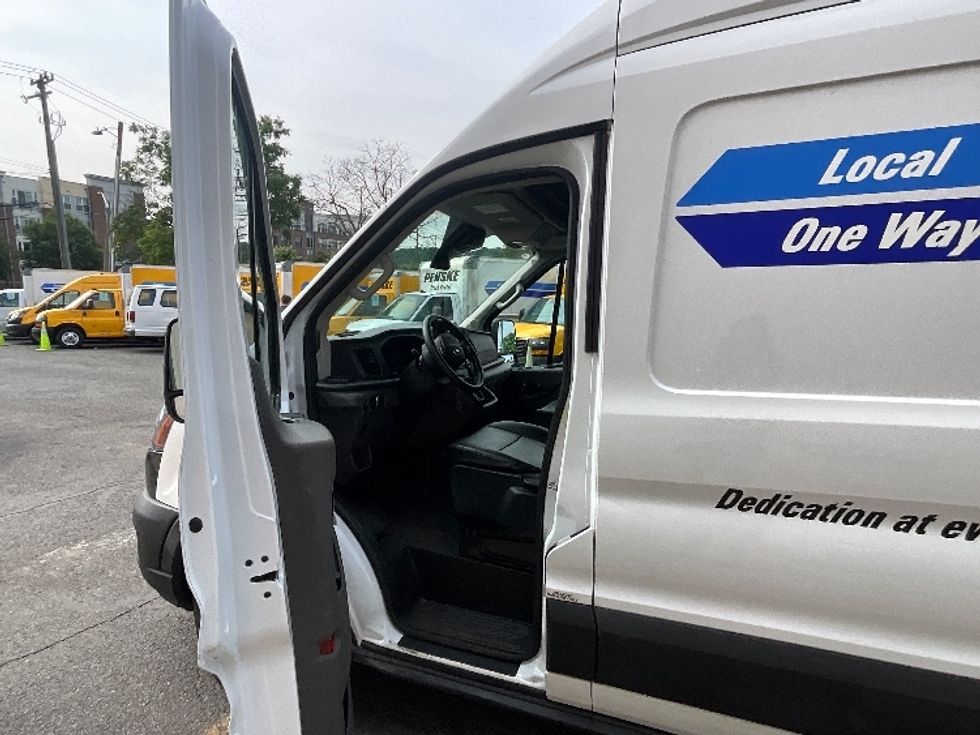 Cargo Van (Panel Van)-Light and Medium Duty Trucks-Ford-2023-Transit 250-Sterling-VA-19,471\n\t\tmiles-$ 51,250 - Image 16