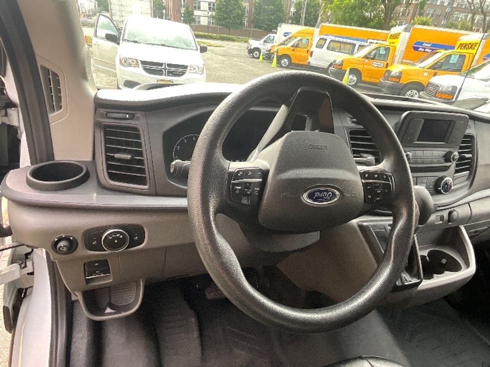 Cargo Van (Panel Van)-Light and Medium Duty Trucks-Ford-2023-Transit 250-Sterling-VA-19,471\n\t\tmiles-$ 51,250 - Image 17