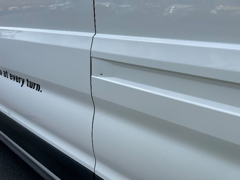 Cargo Van (Panel Van)-Light and Medium Duty Trucks-Ford-2023-Transit 250-Sterling-VA-56,304\n\t\tmiles-$ 43,000 - Image 26