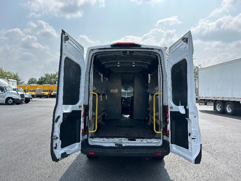 Cargo Van (Panel Van)-Light and Medium Duty Trucks-Ford-2023-Transit 250-Sterling-VA-56,304\n\t\tmiles-$ 43,000 - Image 8
