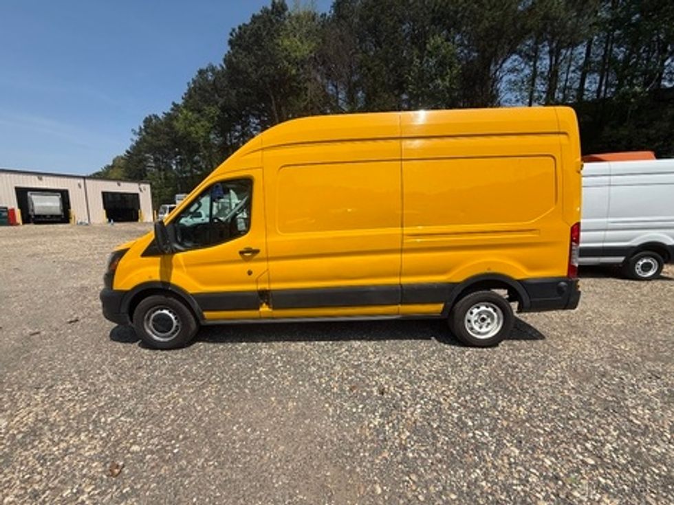 Cargo Van (Panel Van)-Light and Medium Duty Trucks-Ford-2023-Transit 250-Suwanee-GA-74,100\n\t\tmiles-$ 29,000 - Image 3