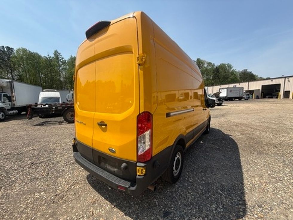 Cargo Van (Panel Van)-Light and Medium Duty Trucks-Ford-2023-Transit 250-Suwanee-GA-74,100\n\t\tmiles-$ 29,000 - Image 7