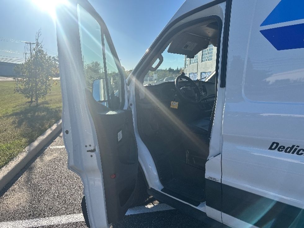 Cargo Van (Panel Van)-Light and Medium Duty Trucks-Ford-2023-Transit 250-Swedesboro-NJ-111,811\n\t\tmiles-$ 38,000 - Image 15