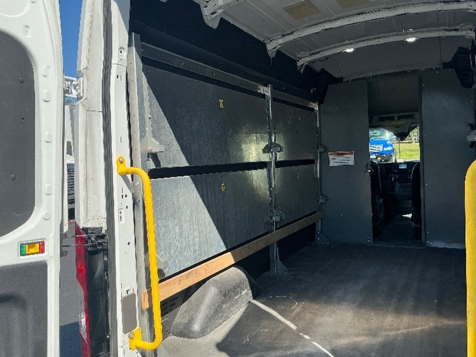 Cargo Van (Panel Van)-Light and Medium Duty Trucks-Ford-2023-Transit 250-Tampa-FL-30,771\n\t\tmiles-$ 52,000 - Image 11