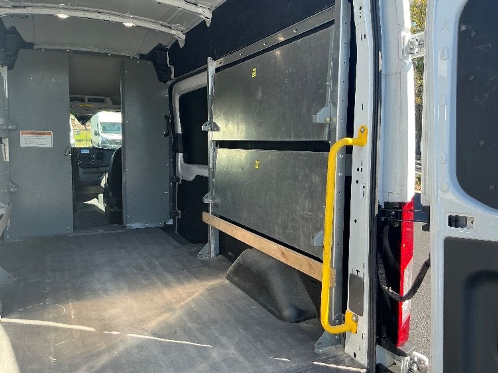 Cargo Van (Panel Van)-Light and Medium Duty Trucks-Ford-2023-Transit 250-Tampa-FL-30,771\n\t\tmiles-$ 52,000 - Image 12