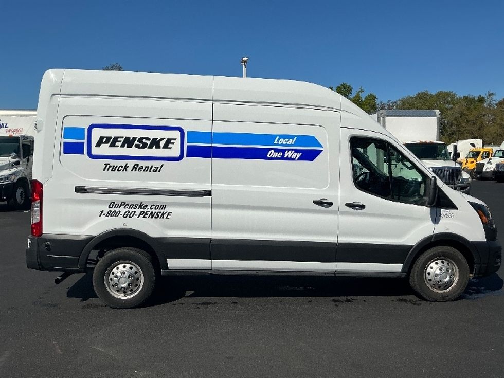 Cargo Van (Panel Van)-Light and Medium Duty Trucks-Ford-2023-Transit 250-Tampa-FL-30,771\n\t\tmiles-$ 52,000 - Image 15