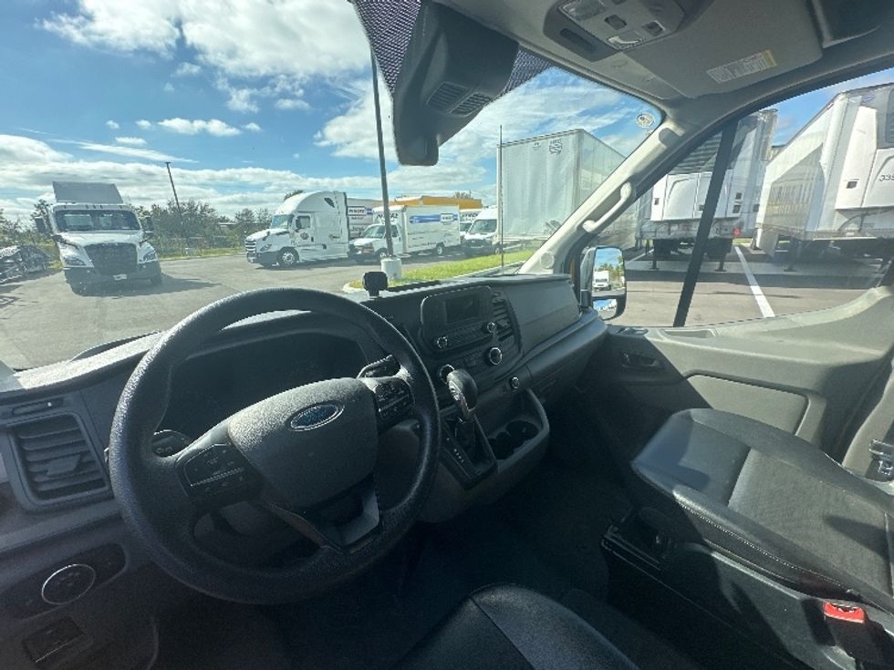 Cargo Van (Panel Van)-Light and Medium Duty Trucks-Ford-2023-Transit 250-Tampa-FL-32,243\n\t\tmiles-$ 47,000 - Image 17