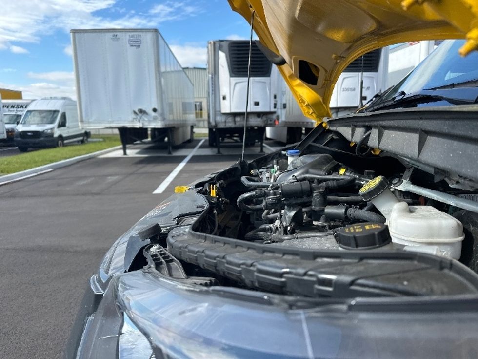 Cargo Van (Panel Van)-Light and Medium Duty Trucks-Ford-2023-Transit 250-Tampa-FL-32,243\n\t\tmiles-$ 47,000 - Image 24