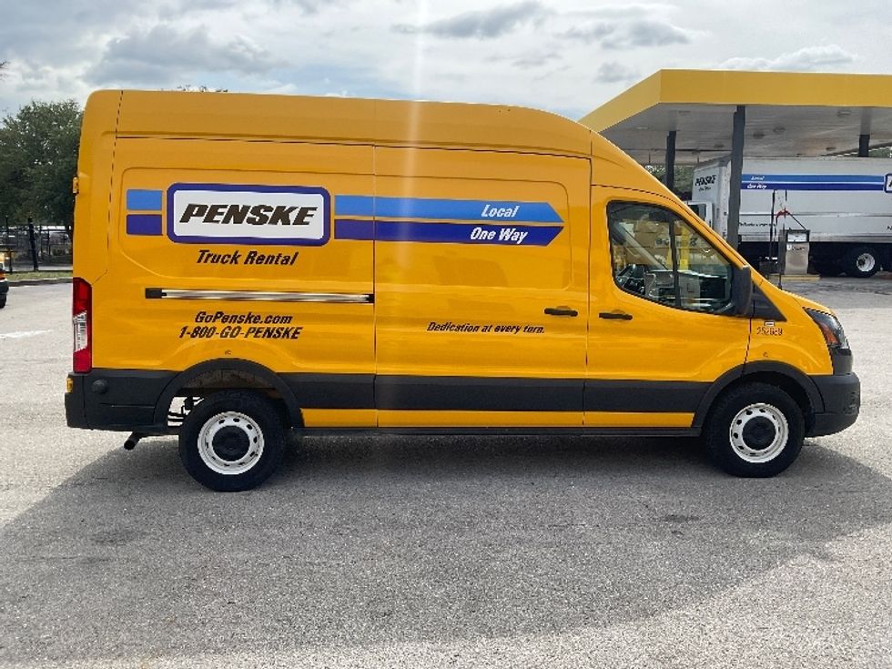 Cargo Van (Panel Van)-Light and Medium Duty Trucks-Ford-2023-Transit 250-Tampa-FL-40,564\n\t\tmiles-$ 43,250 - Image 15