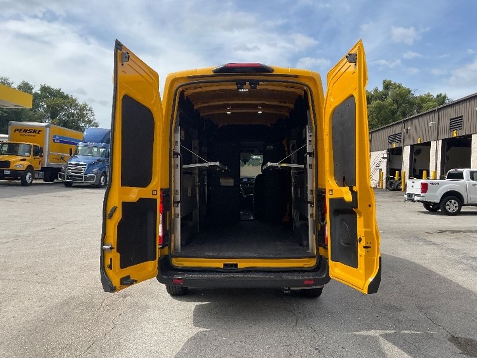 Cargo Van (Panel Van)-Light and Medium Duty Trucks-Ford-2023-Transit 250-Tampa-FL-40,564\n\t\tmiles-$ 43,250 - Image 9