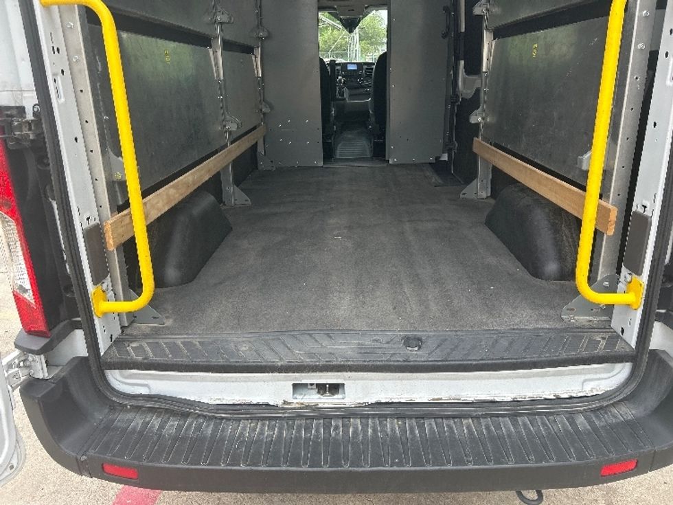 Cargo Van (Panel Van)-Light and Medium Duty Trucks-Ford-2023-Transit 250-Temple-TX-38,608\n\t\tmiles-$ 46,500 - Image 9