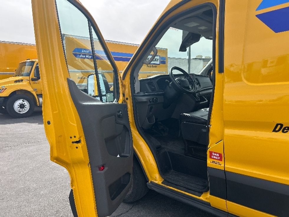 Cargo Van (Panel Van)-Light and Medium Duty Trucks-Ford-2023-Transit 250-Torrance-CA-18,031\n\t\tmiles-$ 54,000 - Image 16