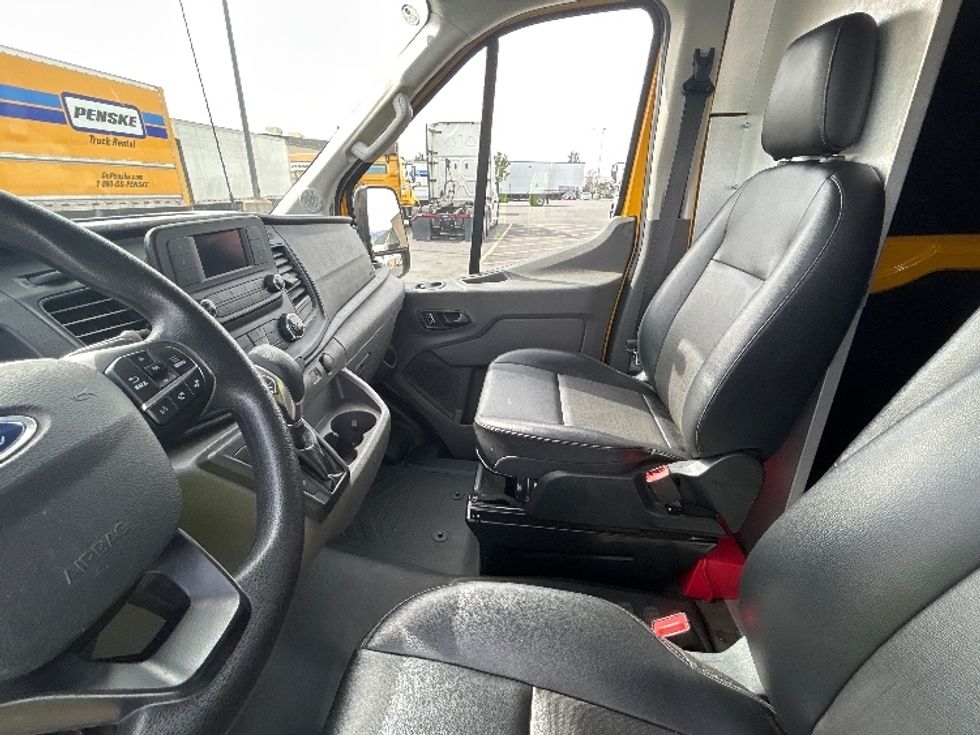Cargo Van (Panel Van)-Light and Medium Duty Trucks-Ford-2023-Transit 250-Torrance-CA-18,031\n\t\tmiles-$ 54,000 - Image 19