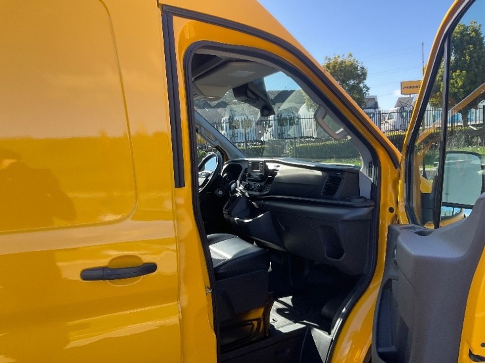 Cargo Van (Panel Van)-Light and Medium Duty Trucks-Ford-2023-Transit 250-Torrance-CA-48,373\n\t\tmiles-$ 41,000 - Image 20