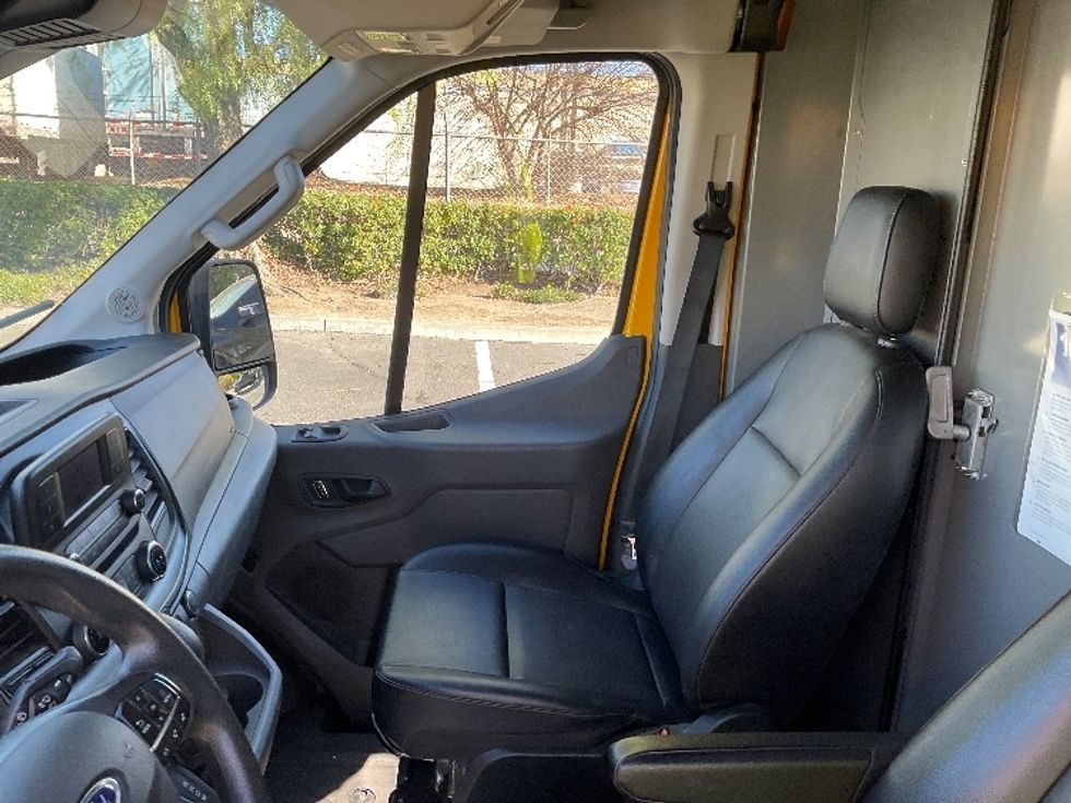 Cargo Van (Panel Van)-Light and Medium Duty Trucks-Ford-2023-Transit 250-Torrance-CA-55,272\n\t\tmiles-$ 49,000 - Image 19