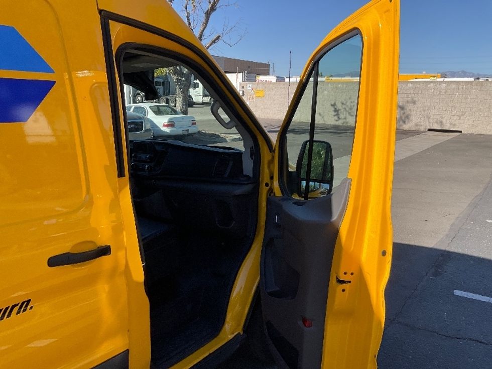 Cargo Van (Panel Van)-Light and Medium Duty Trucks-Ford-2023-Transit 250-Torrance-CA-55,272\n\t\tmiles-$ 49,000 - Image 20