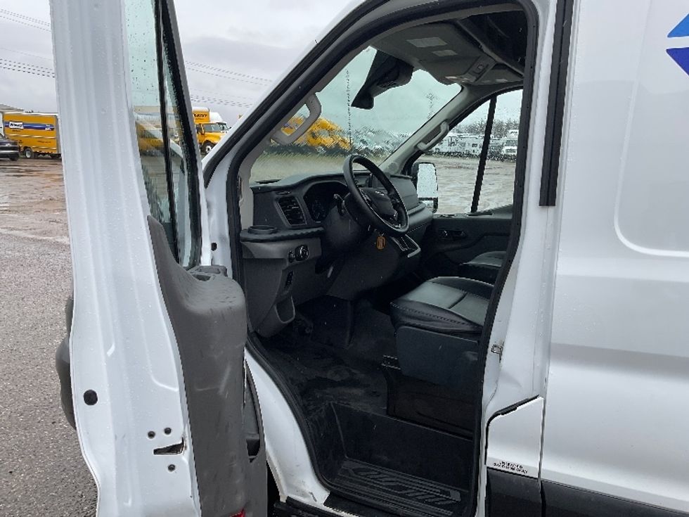 Cargo Van (Panel Van)-Light and Medium Duty Trucks-Ford-2023-Transit 250-Traverse City-MI-66,050\n\t\tmiles-$ 43,000 - Image 16