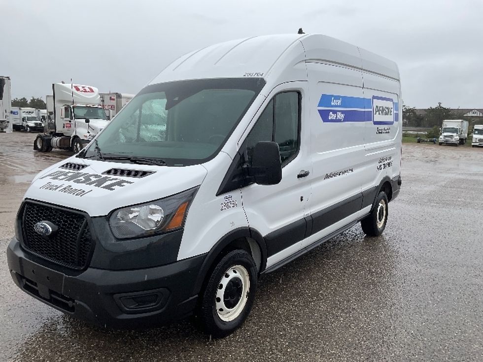 Cargo Van (Panel Van)-Light and Medium Duty Trucks-Ford-2023-Transit 250-Traverse City-MI-66,050\n\t\tmiles-$ 43,000 - Image 3