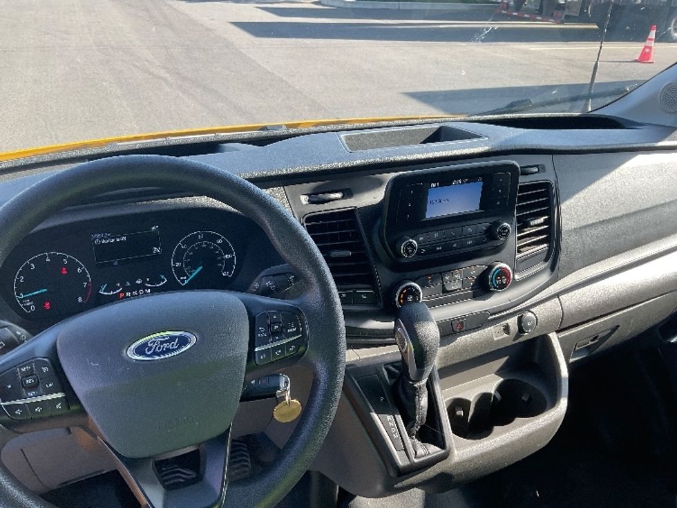 Cargo Van (Panel Van)-Light and Medium Duty Trucks-Ford-2023-Transit 250-Tukwila-WA-30,990\n\t\tmiles-$ 43,250 - Image 15