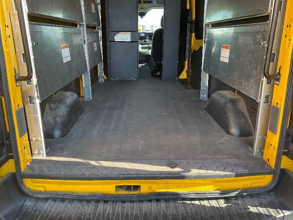 Cargo Van (Panel Van)-Light and Medium Duty Trucks-Ford-2023-Transit 250-Tukwila-WA-30,990\n\t\tmiles-$ 43,250 - Image 8