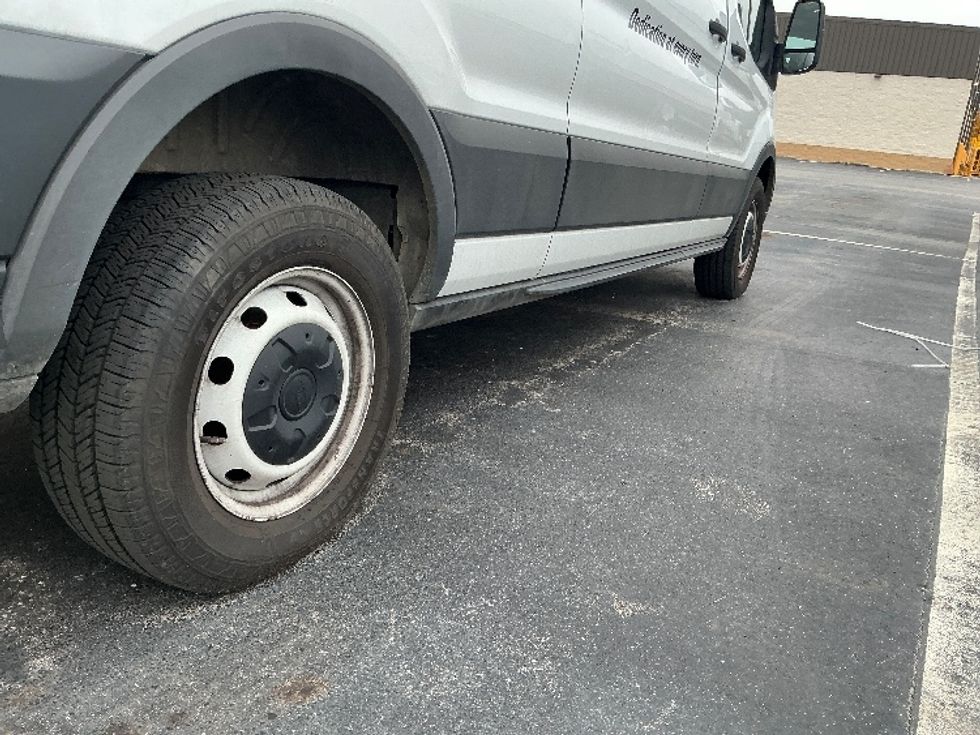 Cargo Van (Panel Van)-Light and Medium Duty Trucks-Ford-2023-Transit 250-Tuscaloosa-AL-73,450\n\t\tmiles-$ 47,000 - Image 13