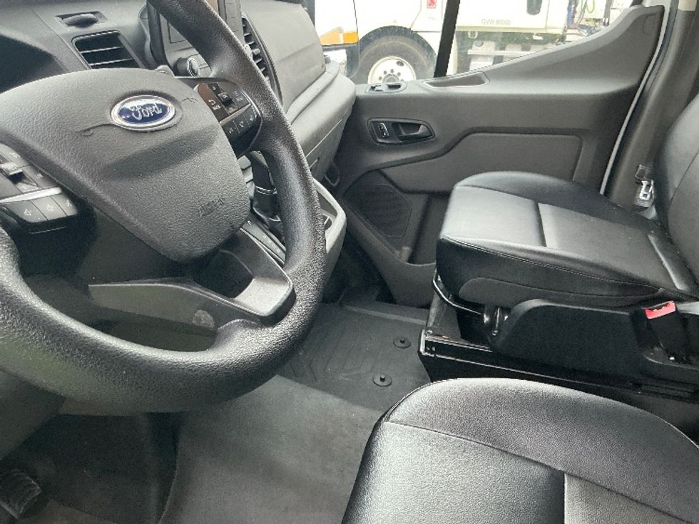 Cargo Van (Panel Van)-Light and Medium Duty Trucks-Ford-2023-Transit 250-Tuscaloosa-AL-73,450\n\t\tmiles-$ 47,000 - Image 16