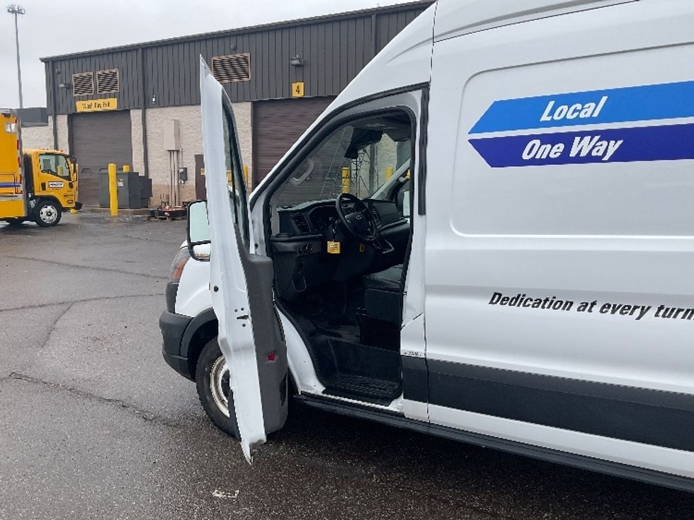 Cargo Van (Panel Van)-Light and Medium Duty Trucks-Ford-2023-Transit 250-Warren-MI-61,896\n\t\tmiles-$ 52,750 - Image 16