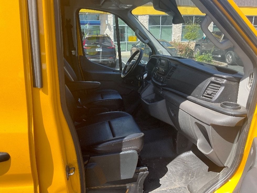 Cargo Van (Panel Van)-Light and Medium Duty Trucks-Ford-2023-Transit 250-West Sacramento-CA-38,355\n\t\tmiles-$ 42,750 - Image 19