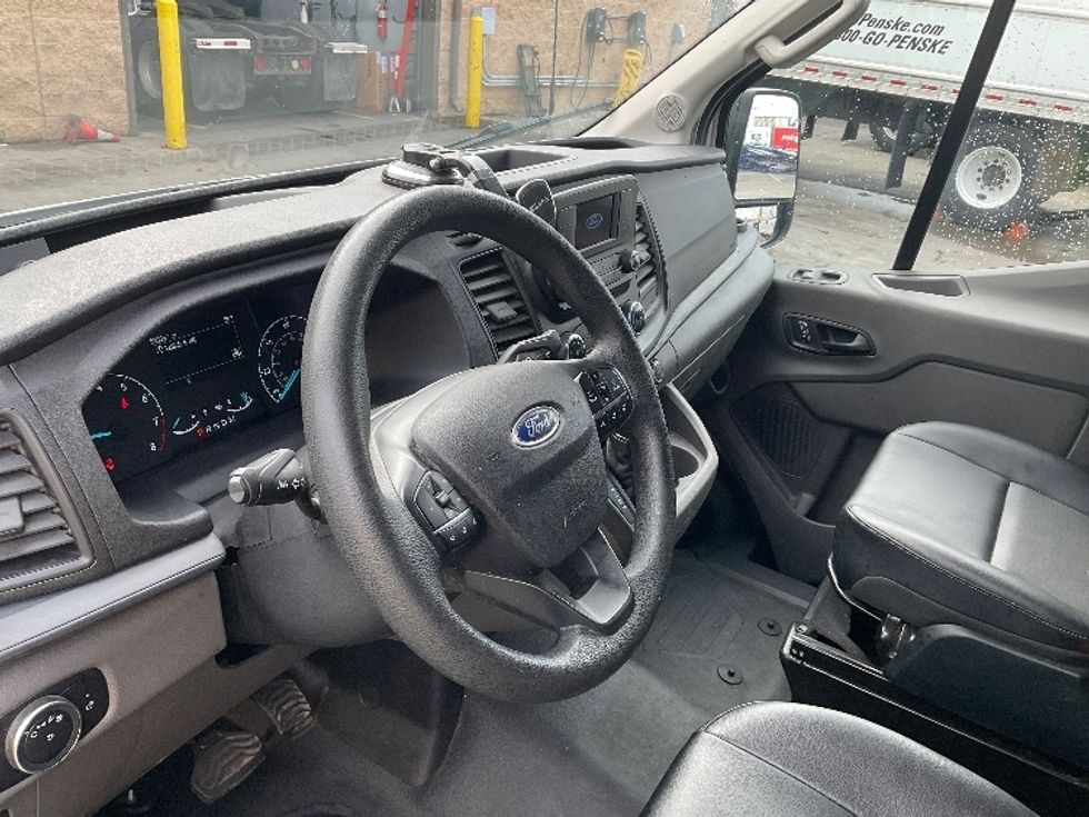 Cargo Van (Panel Van)-Light and Medium Duty Trucks-Ford-2023-Transit 250-West Sacramento-CA-58,035\n\t\tmiles-$ 54,750 - Image 17