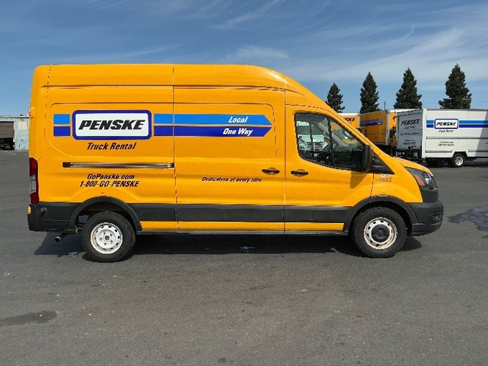 Cargo Van (Panel Van)-Light and Medium Duty Trucks-Ford-2023-Transit 250-West Sacramento-CA-91,280\n\t\tmiles-$ 37,750 - Image 15