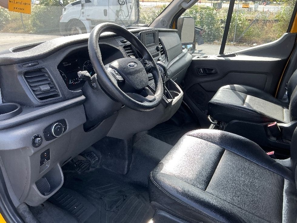 Cargo Van (Panel Van)-Light and Medium Duty Trucks-Ford-2023-Transit 250-West Sacramento-CA-91,280\n\t\tmiles-$ 37,750 - Image 17