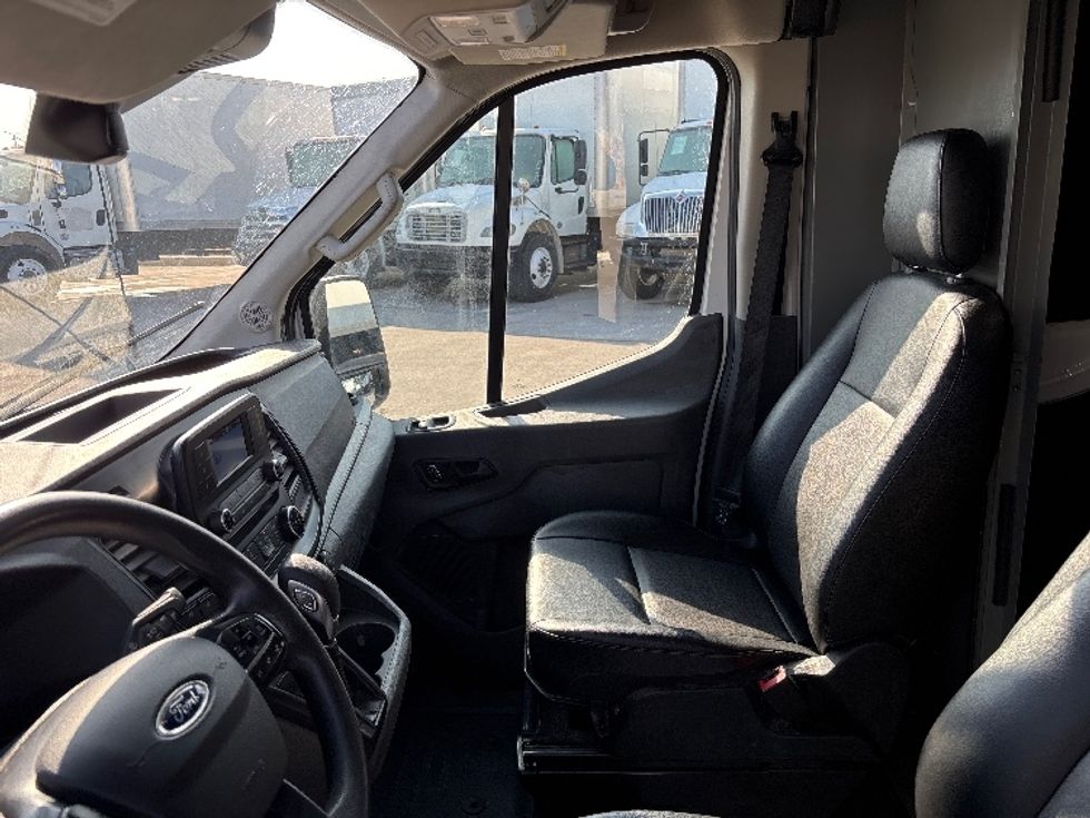 Cargo Van (Panel Van)-Light and Medium Duty Trucks-Ford-2023-Transit 250-West Valley City-UT-114,028\n\t\tmiles-$ 40,250 - Image 18